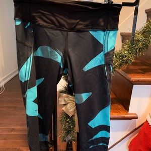 Lululemon cropped legging - size 6